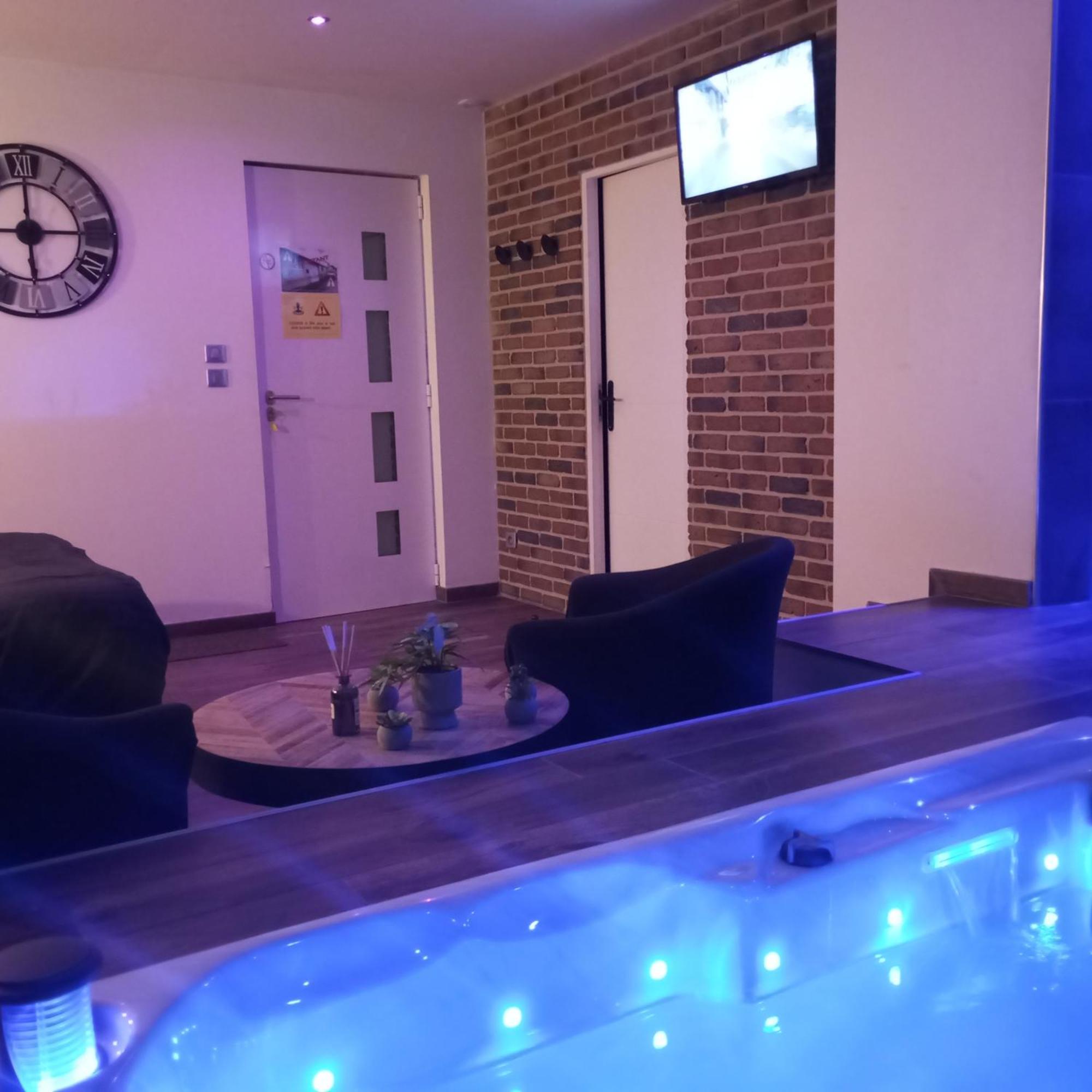 Chambre Romantique Avec Spa Privatif Ferriere-la-Grande Kültér fotó